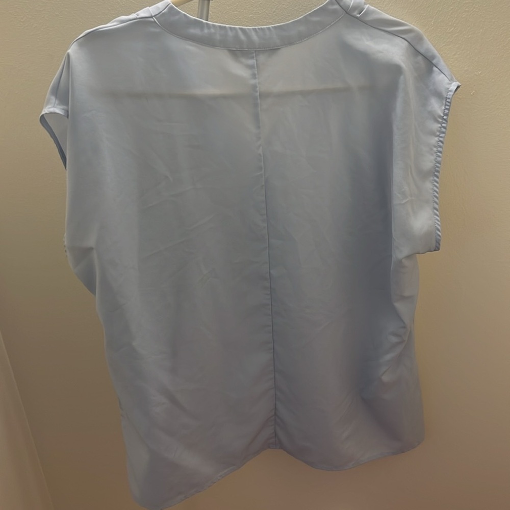 Banana Republic Light Blue Relaxed Fit Top Blouse Shirt Size Large - Picture 4 of 7